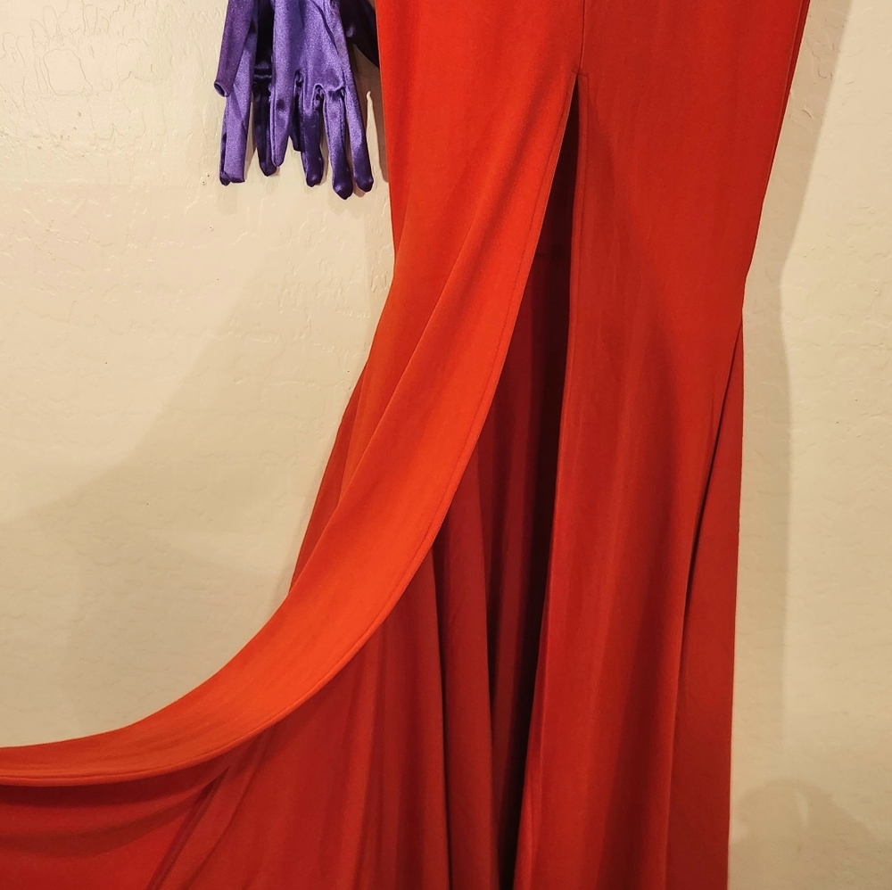 Jessica Rabbit Costume - Picture 5 of 11